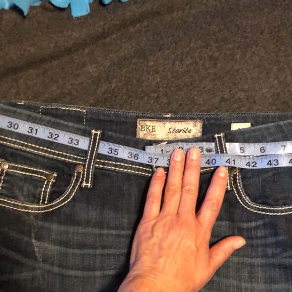 Women’s BKE Capris - Picture 5 of 8